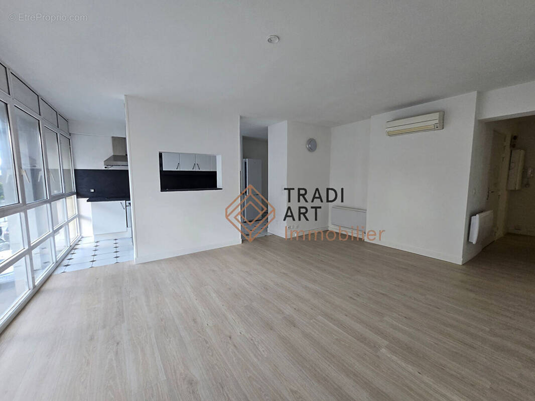 Appartement à SAVIGNY-SUR-ORGE