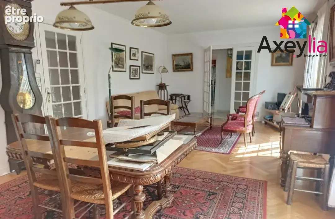 A vendre- pouilly-sous-charlieu- maison 3 chambres sur terrain avec depot - photo 3