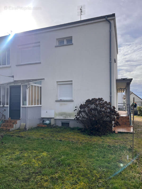 Maison à YZEURE