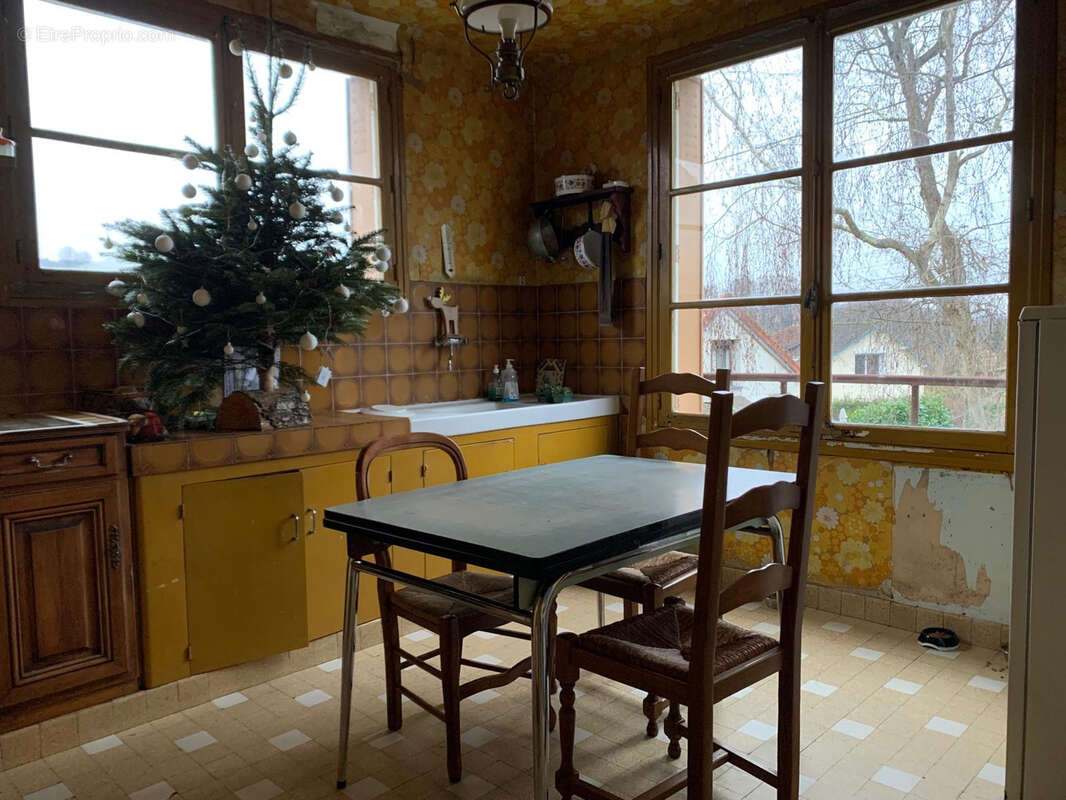 Maison à MEZY-SUR-SEINE