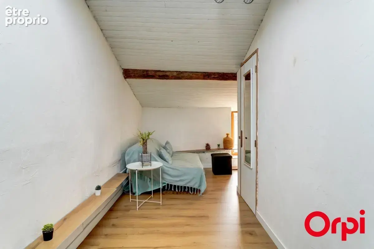 Maison de ville de caractère de 150 m² avec terrasse et jardin au cœur de Grézieu-la-Varenne - photo 18