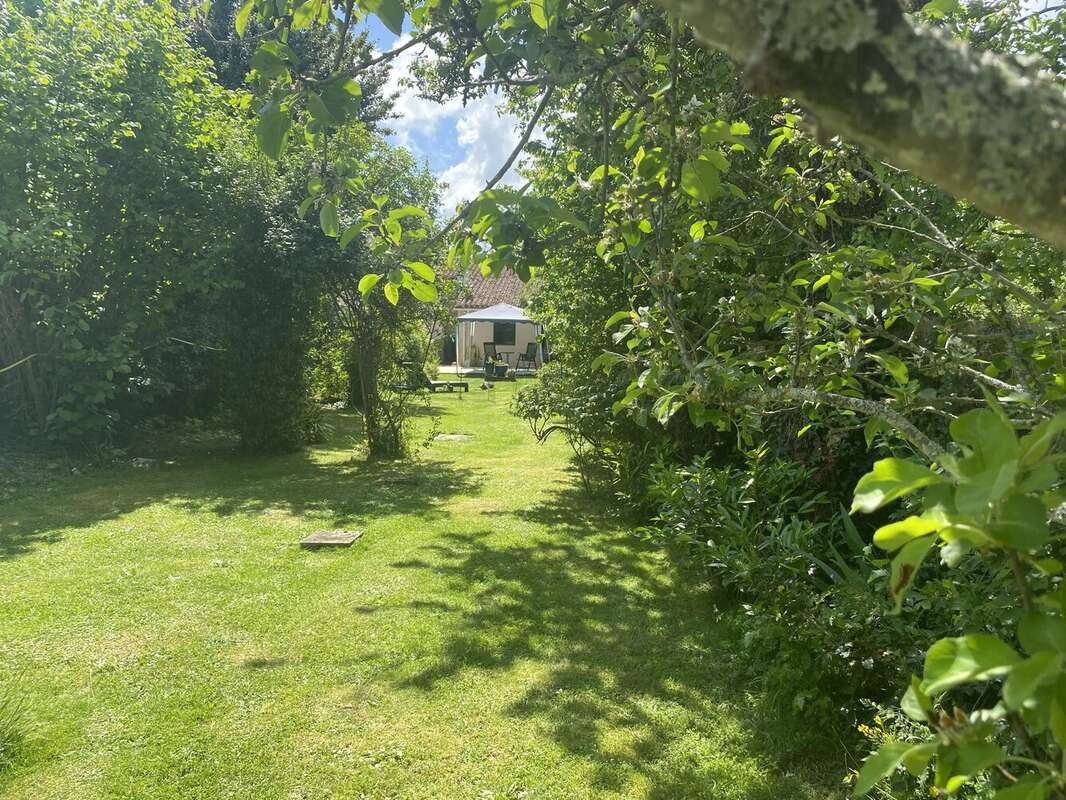 Maison à MILLAC