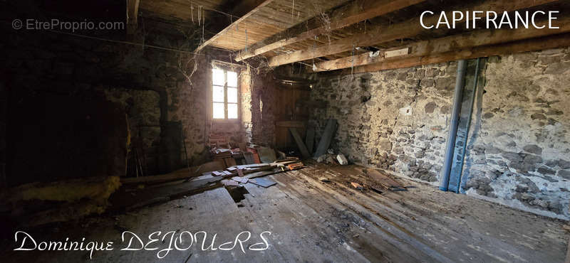 Maison à SAINT-MAURICE-EN-CHALENCON