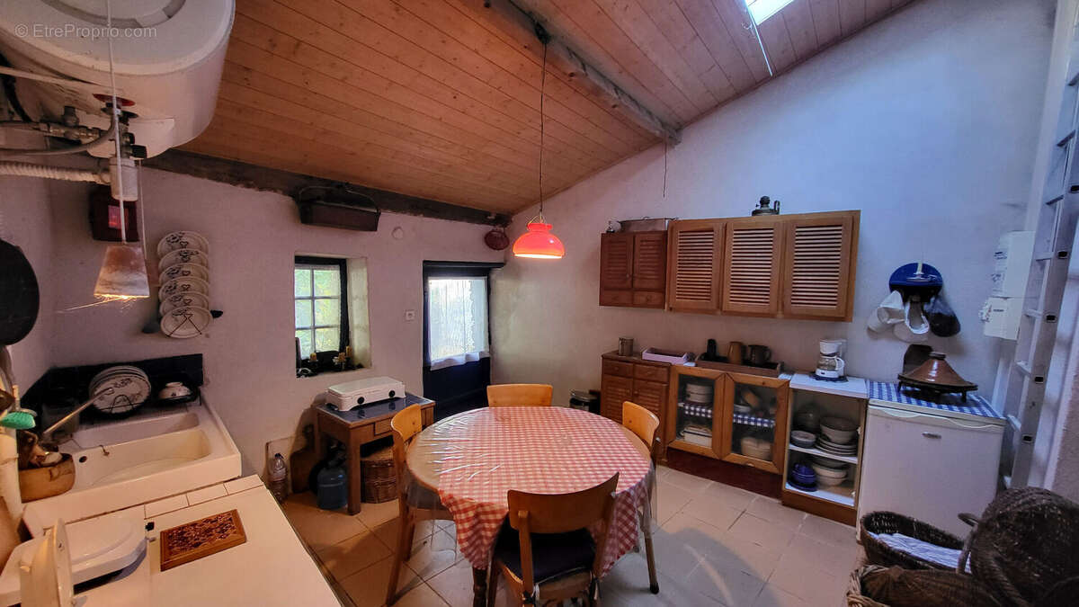 Maison à LE PALAIS