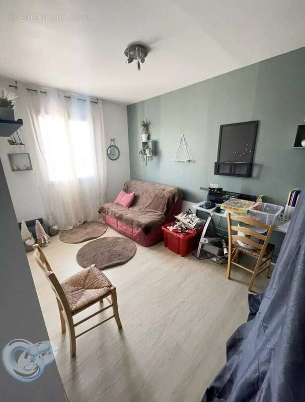 AUREL (84) - Grande maison récente de 170 m² avec 7 chambres sur 1600 m² de Terrain - - photo 11