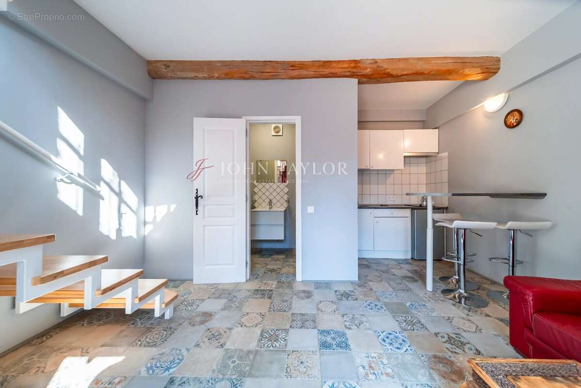 Propriété d'exception aux portes de Lourmarin – Élégant domaine de caractère au cœur du Luberon - photo 18