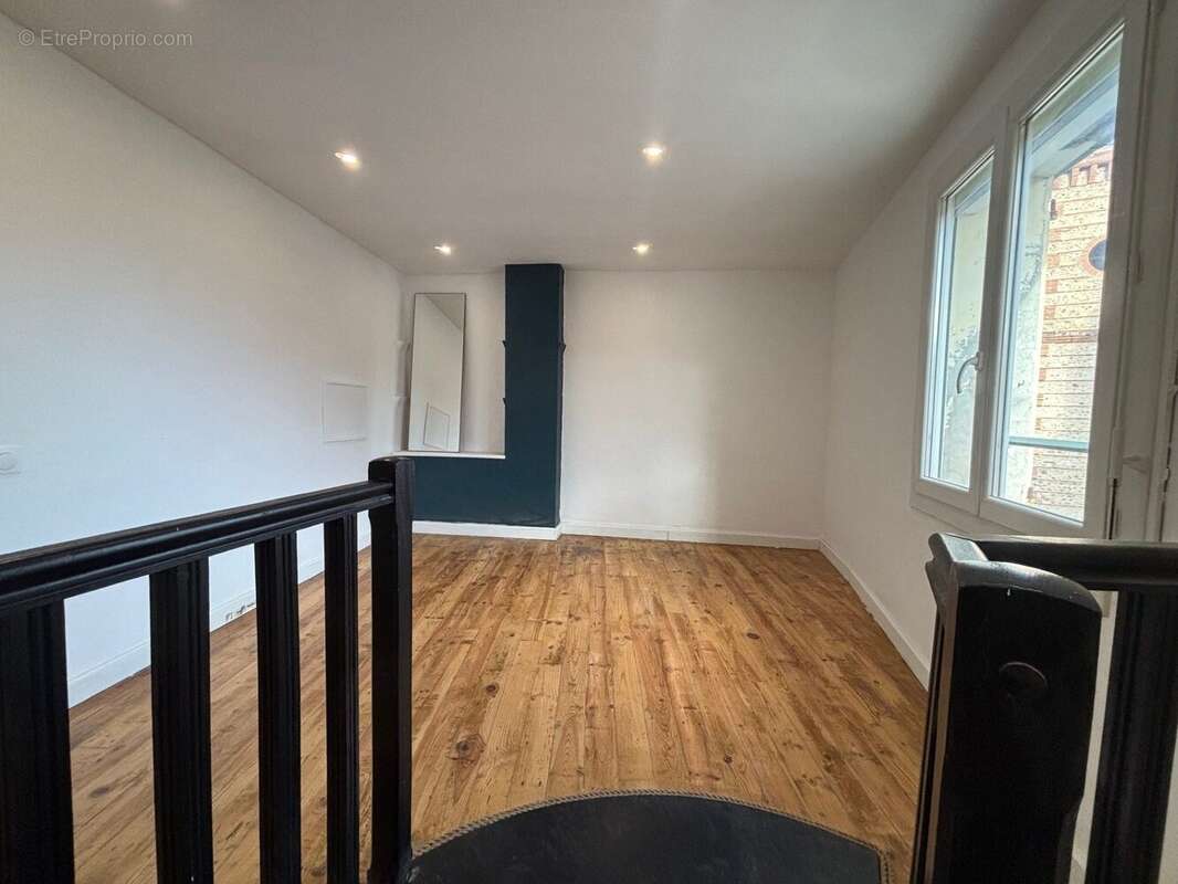 Appartement 82 m² à Bages  - photo 3