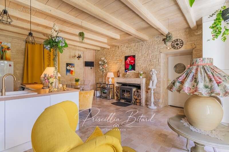 Maison à AIGREFEUILLE-D'AUNIS