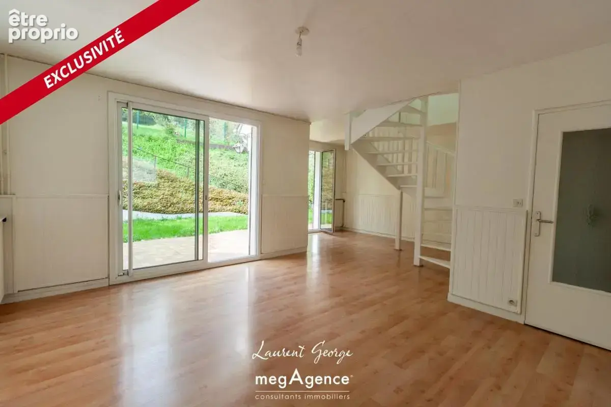 Maison familiale 4 chambres, domaine de waddington - photo 1