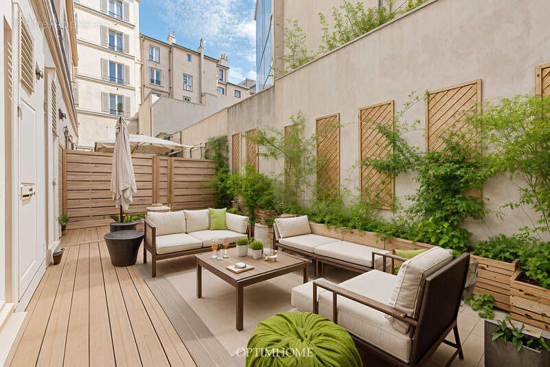 Appartement à PARIS-7E