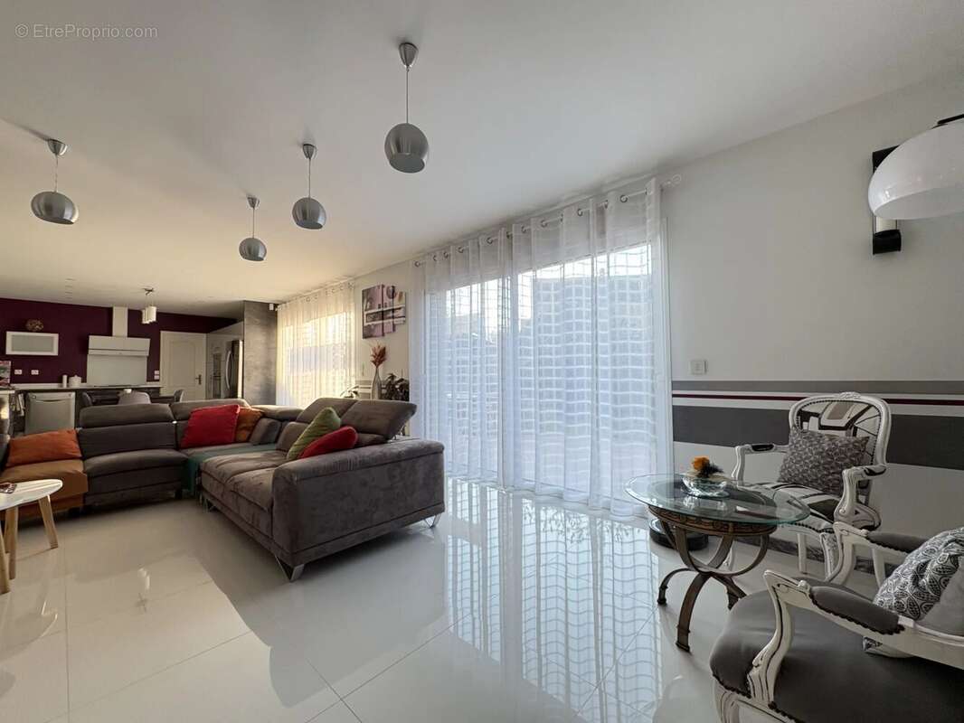 Maison à LE PLESSIS-TREVISE