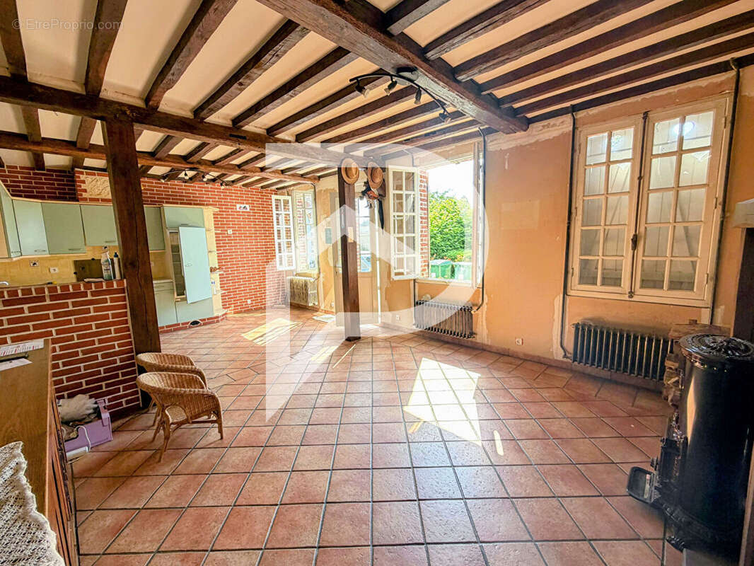 Maison à SAINT-CREPIN-IBOUVILLERS