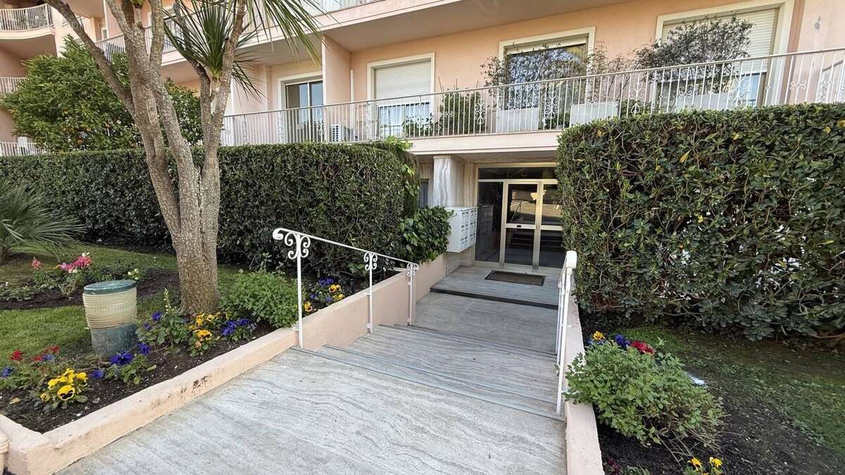 Appartement à VENCE