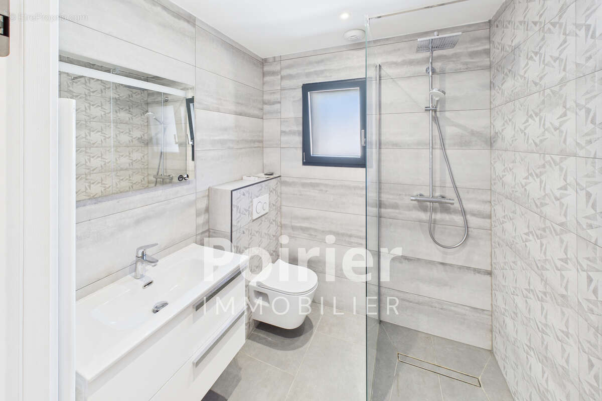 Appartement à NEUVECELLE