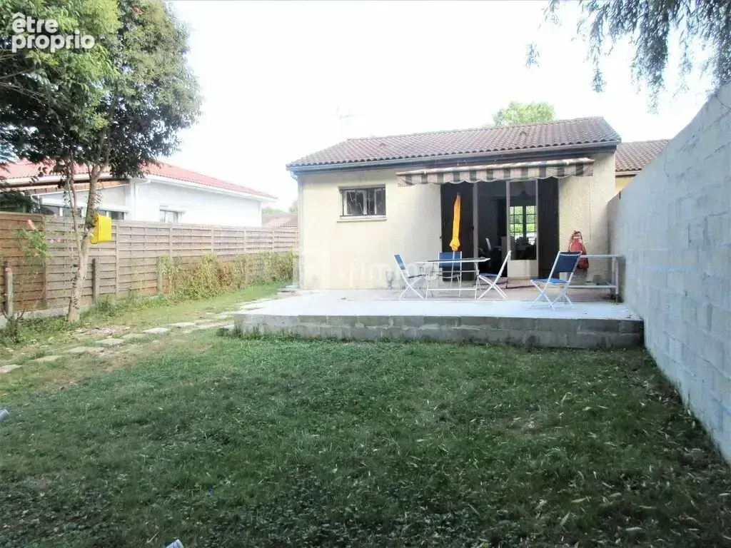 Maison à SAINT-LOUBES