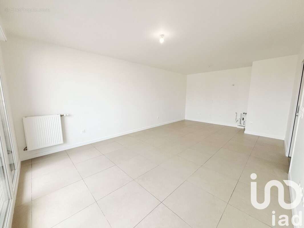 Photo 6 - Appartement à VILLEMOMBLE