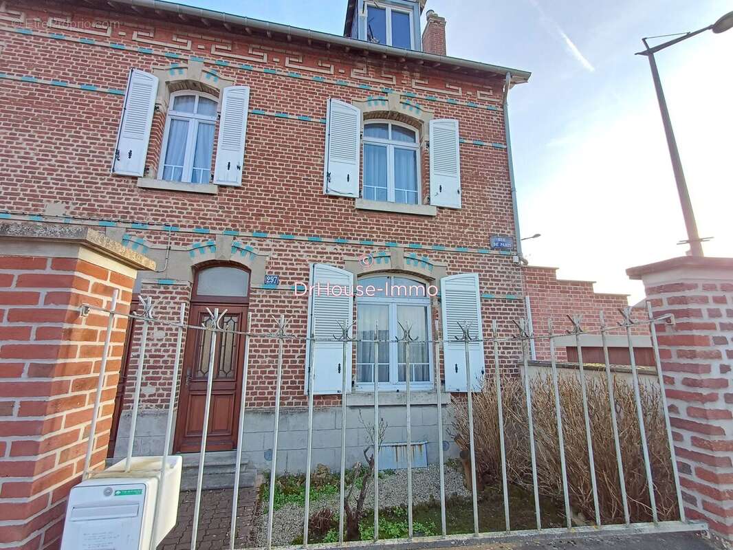 Maison à SAINT-QUENTIN