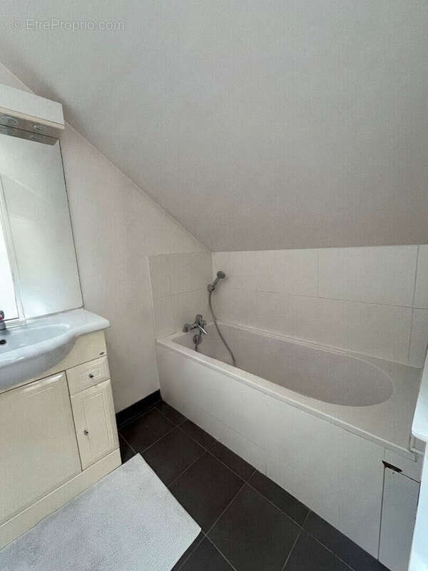 Maison 4 pièces à vendre au centre d'Orgeval - Réf 2557 - photo 8
