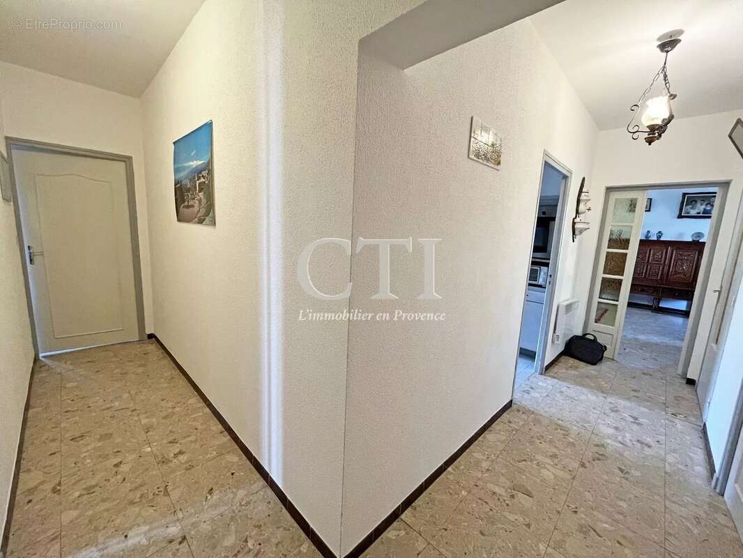 Maison à VAISON-LA-ROMAINE