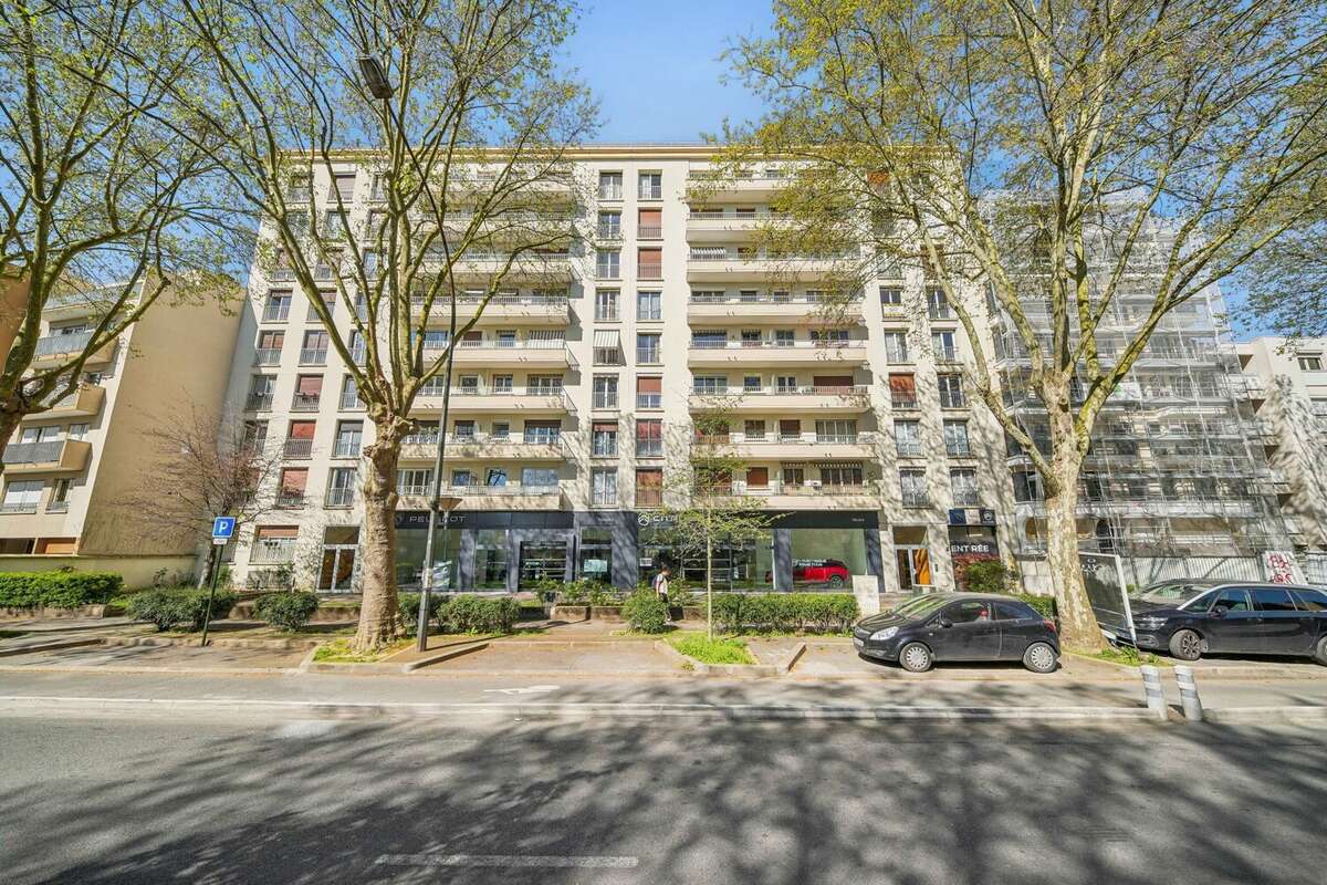 Appartement à BOURG-LA-REINE