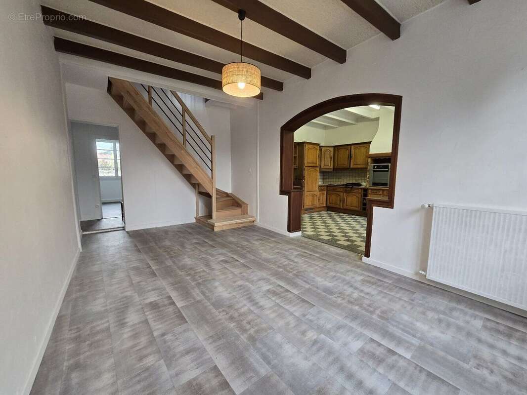 Maison à AUTHON-EBEON