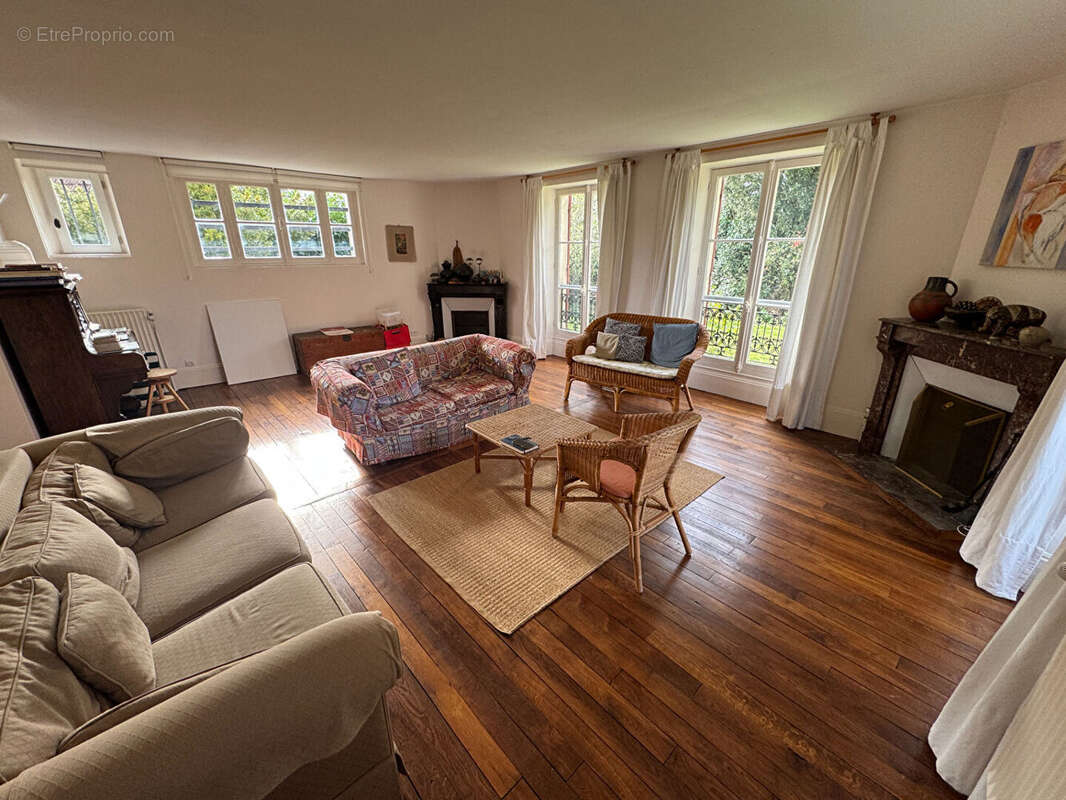 Maison à MONTFORT-L'AMAURY