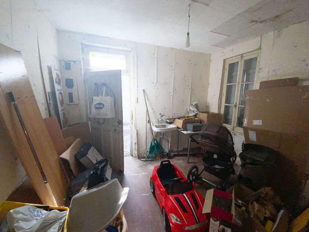 Immeuble de rapport - centre ville - photo 18