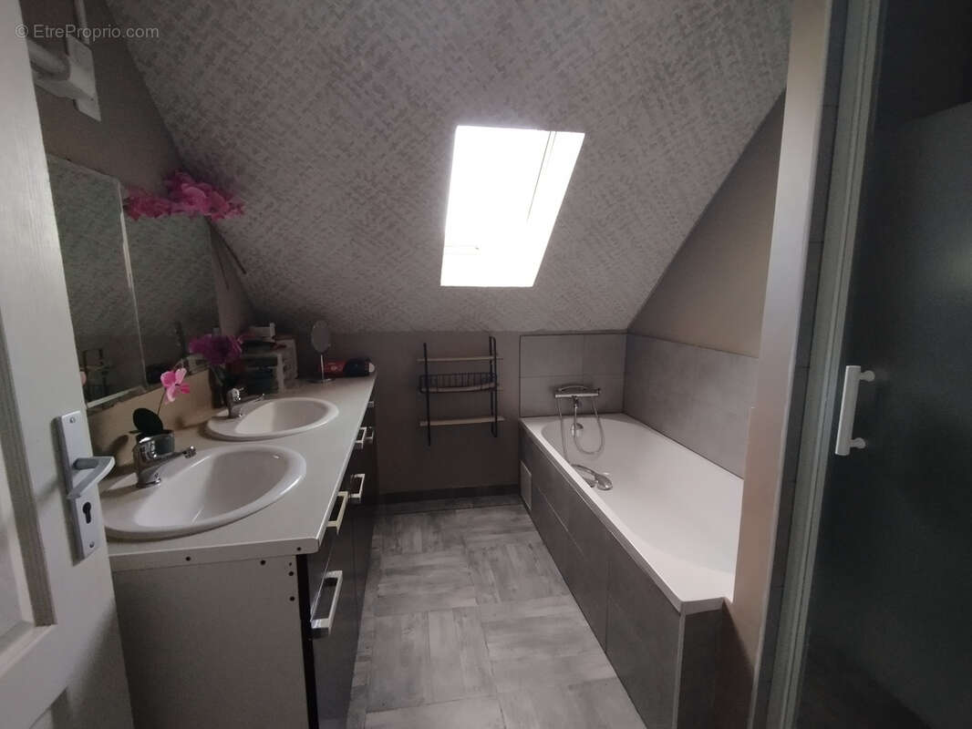 Maison à SAINT-PIERRE-LES-ELBEUF