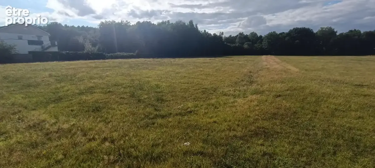 Terrain constructible  6704 m2 Luxeuil - photo 12