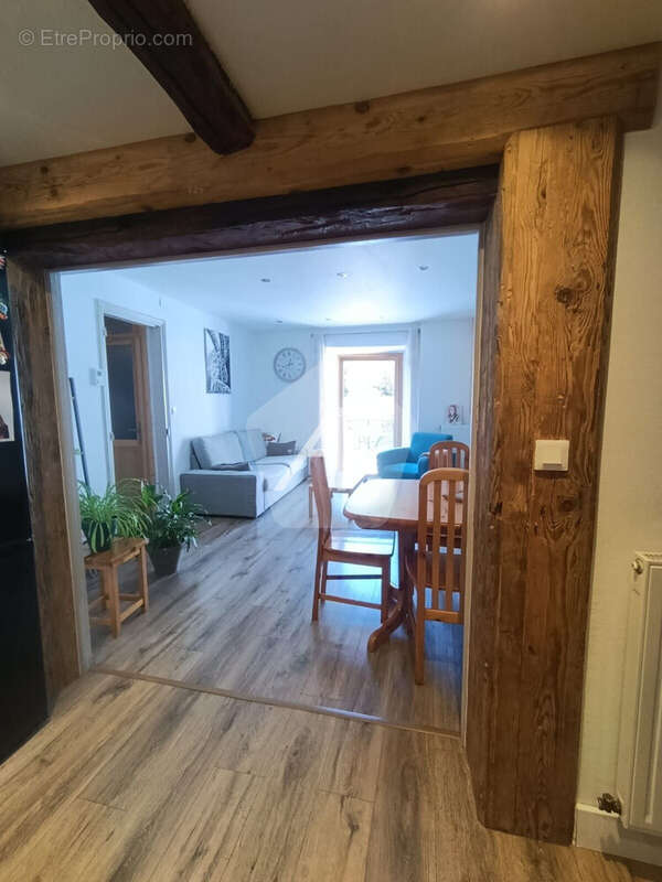 Appartement à PUY-SAINT-PIERRE