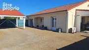 Maison à LES MARTRES-D'ARTIERE
