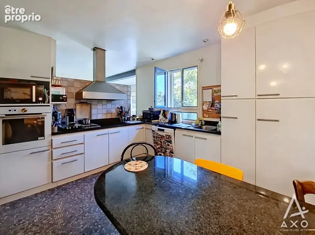 Maison 5 pièces 158 m² à vendre à Poueyferre (65100) - photo 10