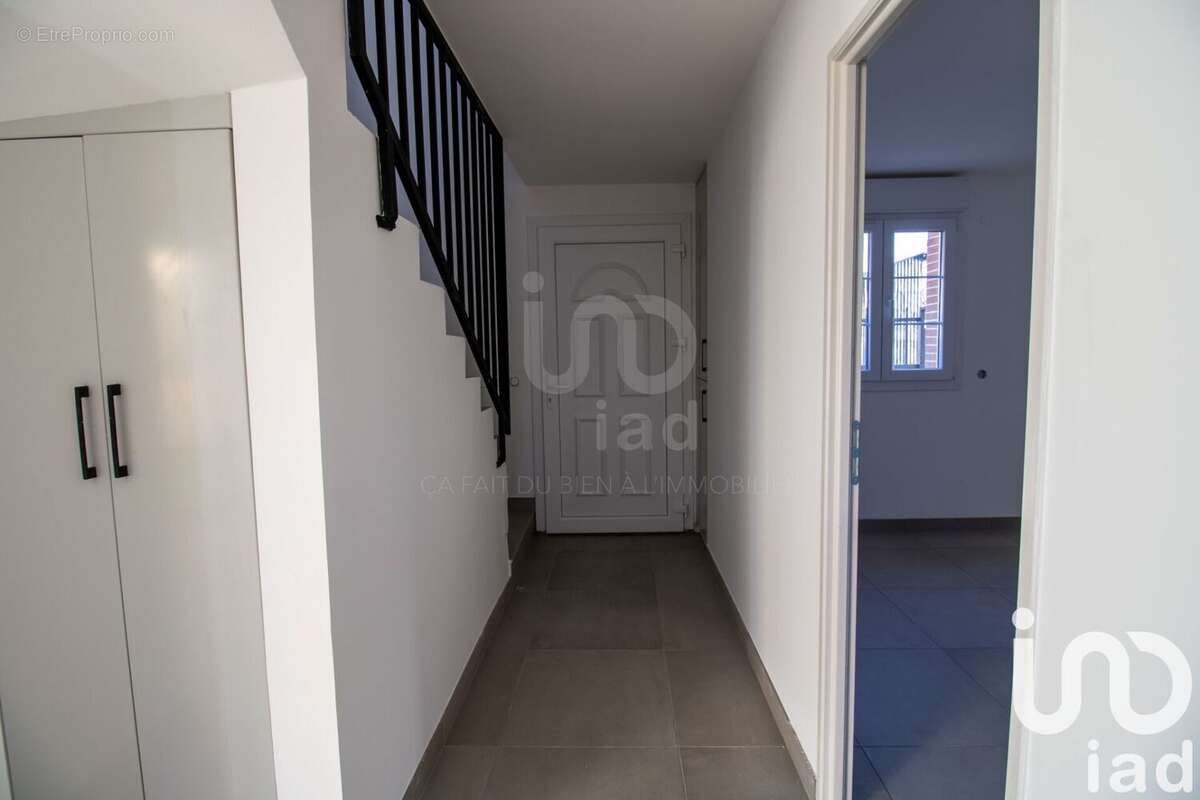 Photo 3 - Maison à CREVECOEUR-LE-GRAND