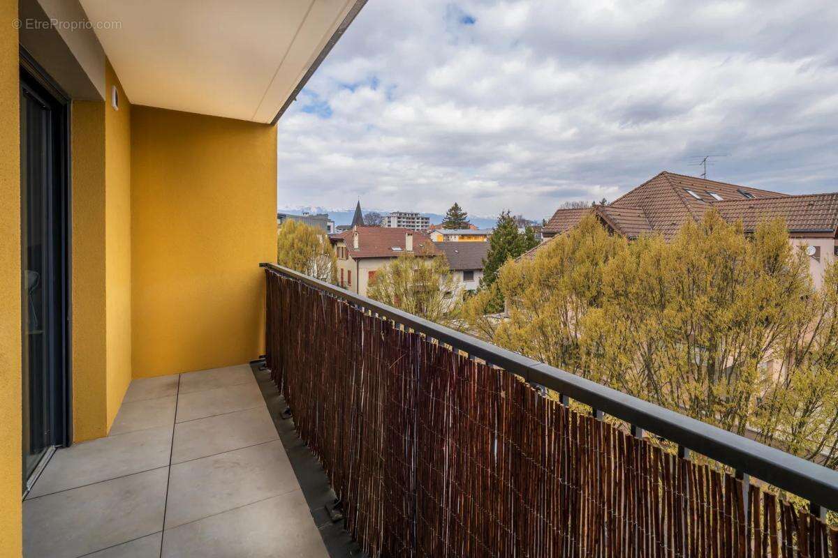 Appartement à SAINT-JULIEN-EN-GENEVOIS