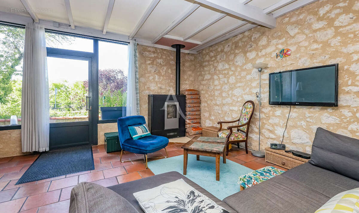 Maison à CAHUZAC-SUR-VERE