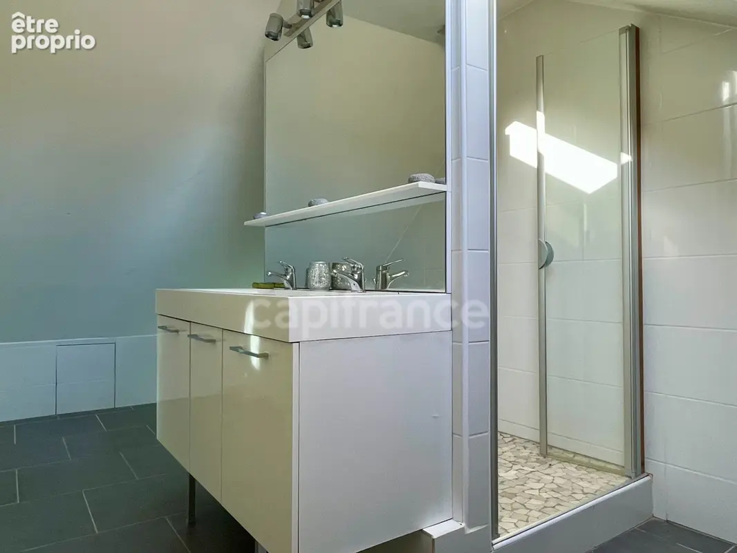 Maison de plain-pied spacieuse et lumineuse 7 pièces 5 chambres! - photo 11