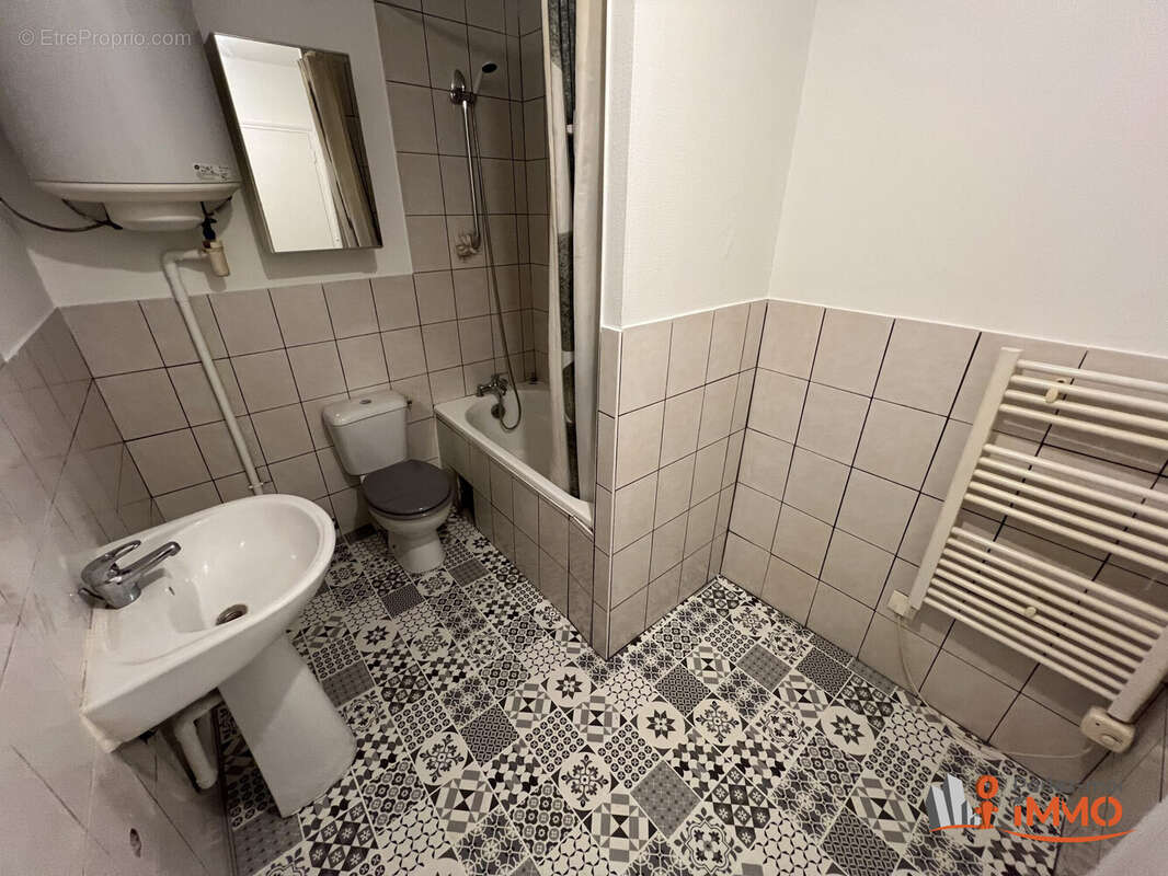 Appartement 40 m² à Montbrison  - photo 5