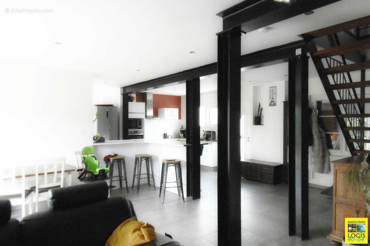 Maison à PEYREHORADE