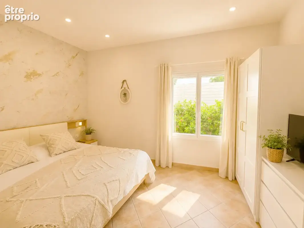 Villa d'exception de plain pied de 83m2 les pieds dans l'eau - photo 10