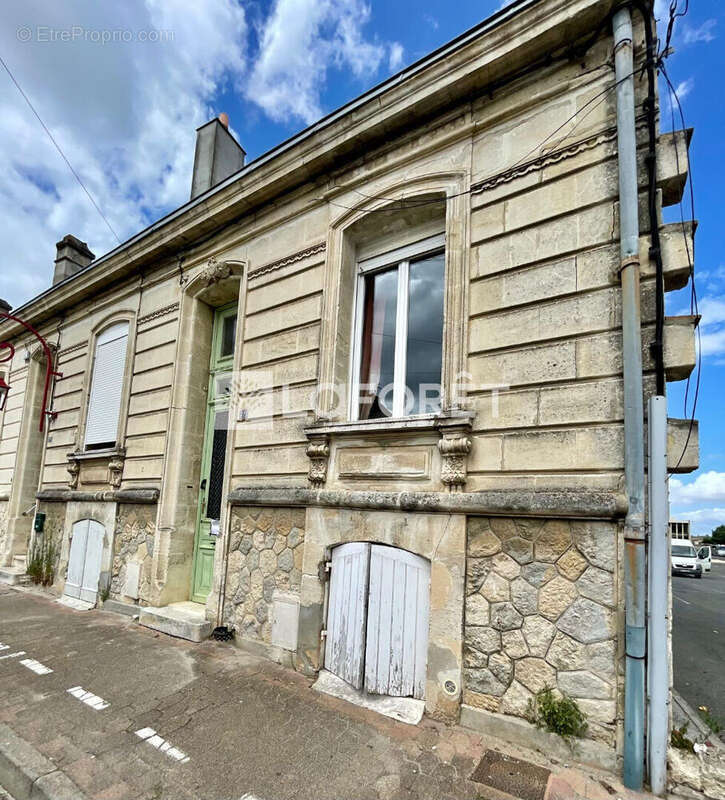 Maison à PAUILLAC