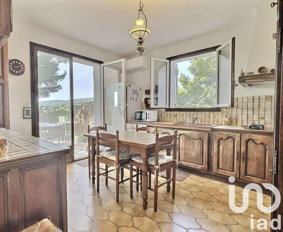 Photo 5 - Maison à CEYRESTE