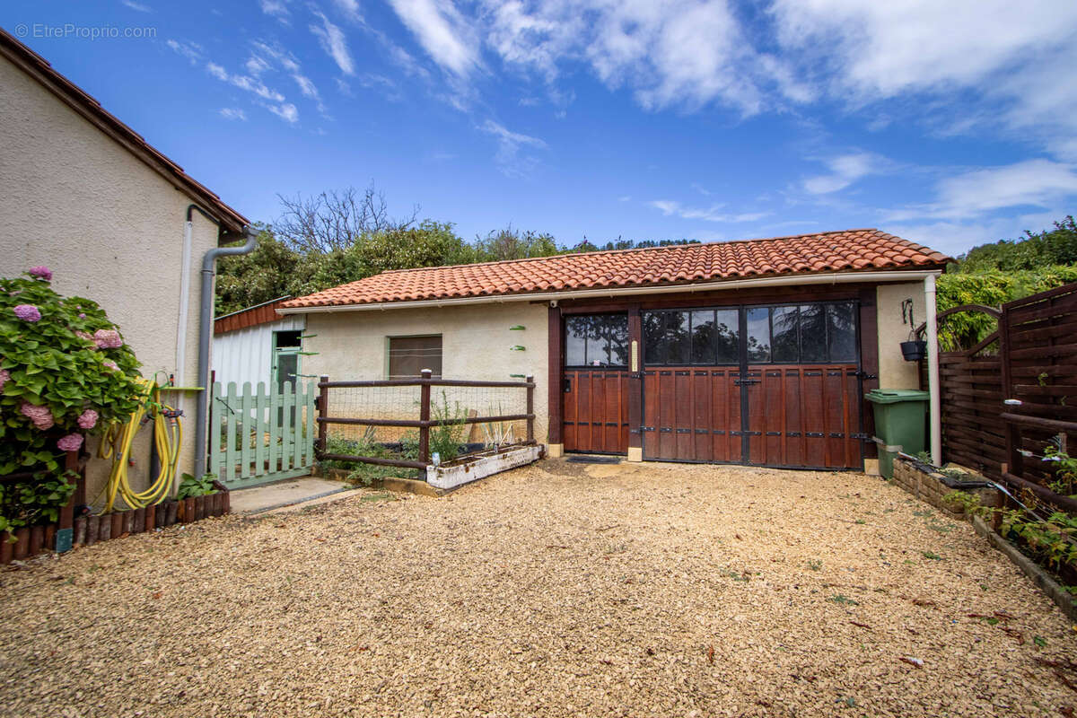 Maison à SAINT-VINCENT-DE-COSSE