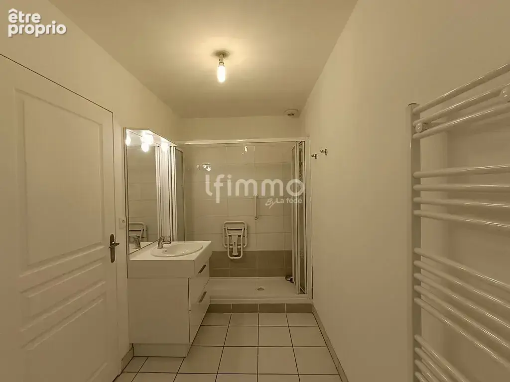 Gisors centre grand T2 65 m² dernier étage avec ascenseur et par - photo 6