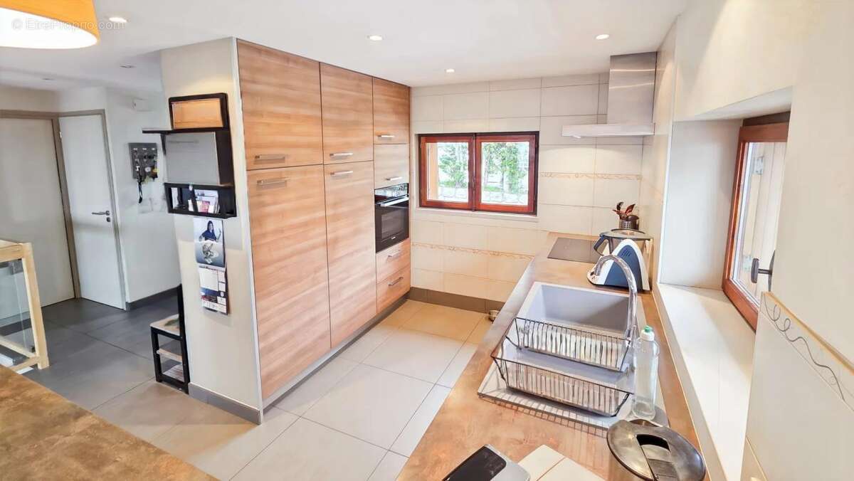 Maison à MONNETIER-MORNEX