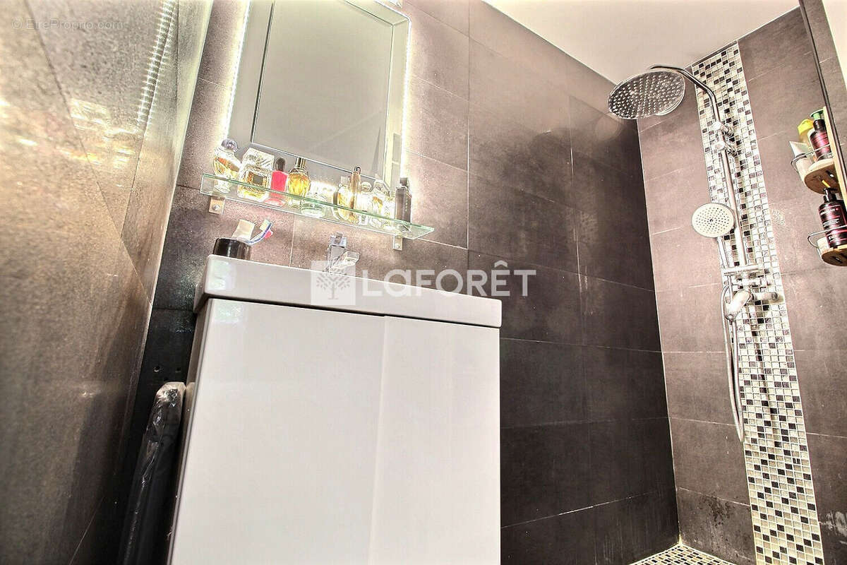Appartement à GENNEVILLIERS