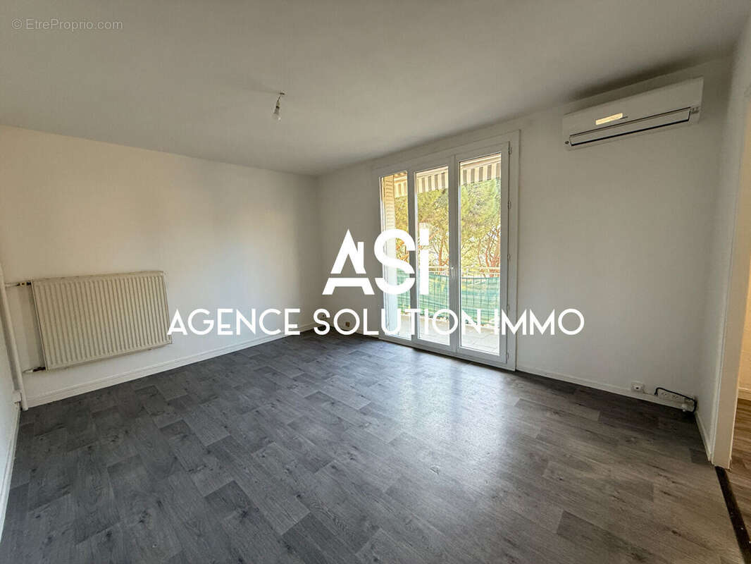 Appartement à BOURG-SAINT-ANDEOL