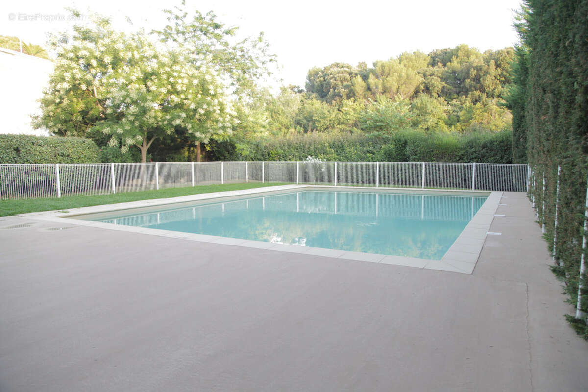 Appartement à MARSEILLE-14E