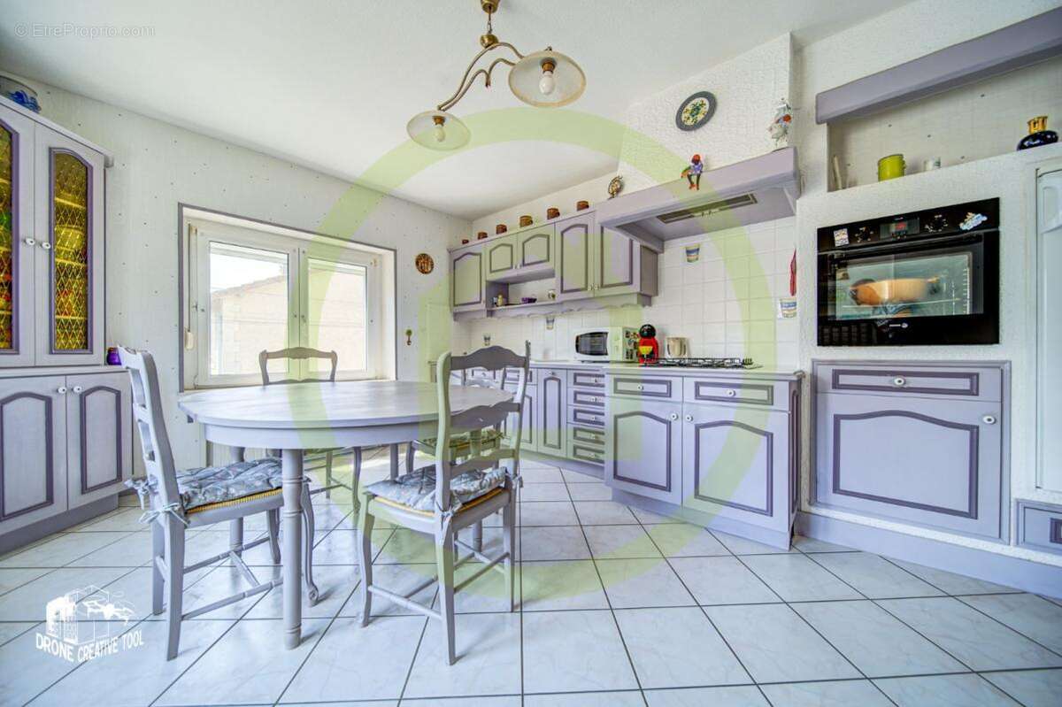 Maison à LAMORVILLE