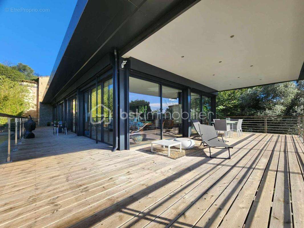 À Pézenas, superbe villa d'architecte - photo 6