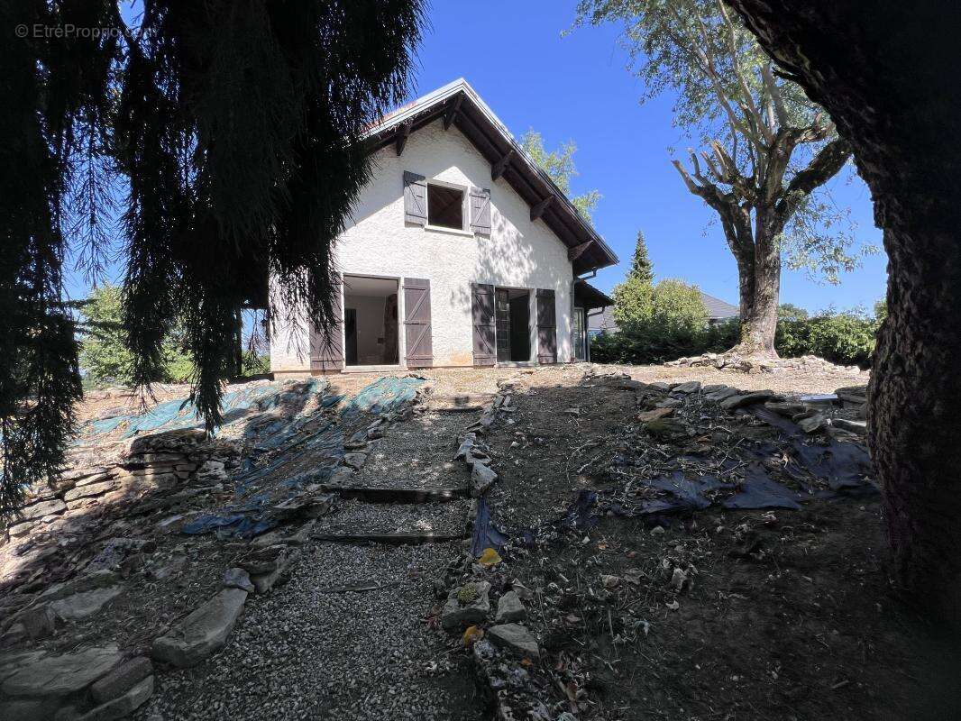 Maison 138 m² à Montbouton  - photo 19